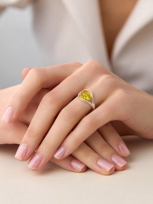 Нежное кольцо из серебра и лимонного янтаря «Сардиния»