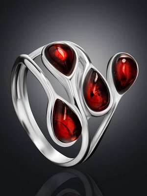 Яркое кольцо из серебра и тёмно-вишнёвого янтаря «Сорренто»
