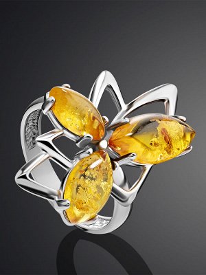 Эффектное кольцо «Калипсо» из серебра и натурального янтаря золотисто-коньячного цвета