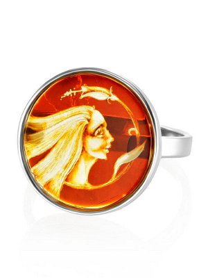 Небольшое круглое серебряное кольцо, украшенное янтарем с инталией «Элинор»