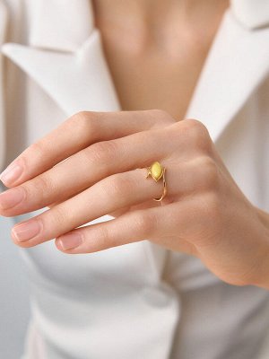 Нежное лёгкое кольцо из медового янтаря «Адажио»