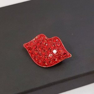 Мини-брошка "Губы", красная, со стразами, арт.606.178
