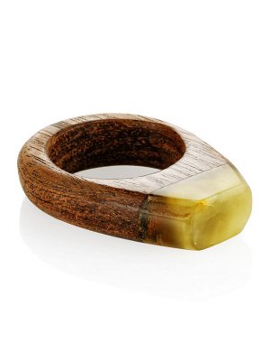 Деревянное кольцо, украшенное янтарём медового цвета «Индонезия»