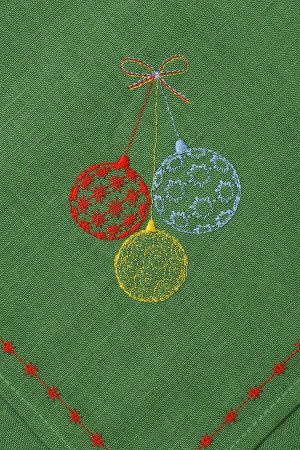 Ивановотекстиль Комплект из 2 льняных салфеток с вышивкой, лен 100 % (Новогодние шары, зеленый)
