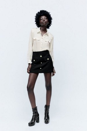 Textured skort with buttons