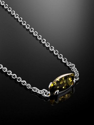 Нежный браслет-цепочка украшенный зелёным янтарём «Суприм»