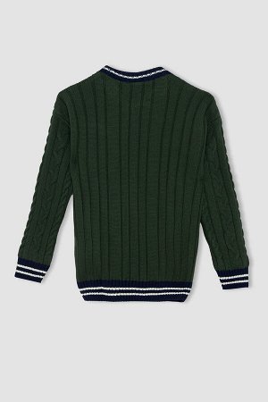 Трикотажный свитер свободного кроя для мальчика с круглым вырезом