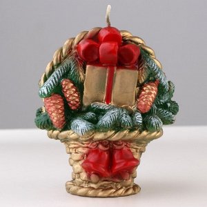 Свеча декоративная "Рождественский подарок", 8х10,5х10,5 см
