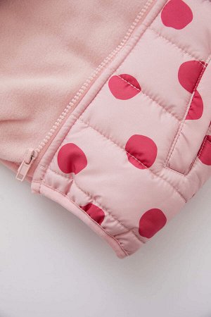 Пальто на микрофлисовой подкладке с капюшоном и карманом для маленьких девочек в горошек