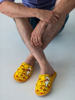 Тапочки Варианты расцветки: утки/желтый, яйца/серый, Рок/черный, обнимашки, яйца/голубой, капибара/зеленый, пивозавр, бобер, обнимусь
Ткань: кулирка, Состав: Верх 100% хлопок/ Подкладка: 100% хлопок
О