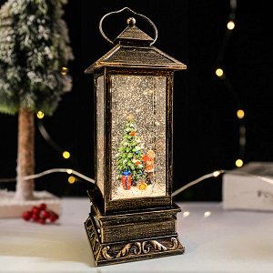 Новогодний рождественский фонарь светильник с подсветкой и снегом для украшения дома