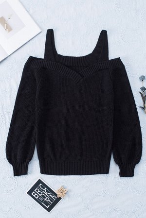 Черный вязаный свитер с открытыми плечами