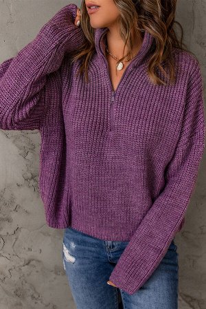 Фиолетовый свитер с высоким воротом на молнии и заниженной линией плеча