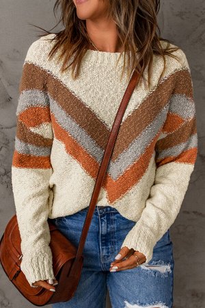 Бежевый свитер с геометрическим узором и спущенной линией плеча