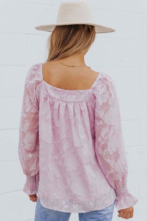 Розовая блуза с квадратным вырезом и цветочной аппликацией