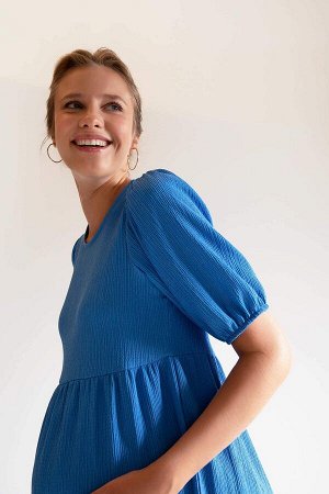 Базовое мини-платье стандартного кроя для беременных