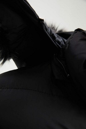 Надувное ребристое водоотталкивающее пальто Slim Fit со съемным капюшоном и водоотталкивающим покрытием