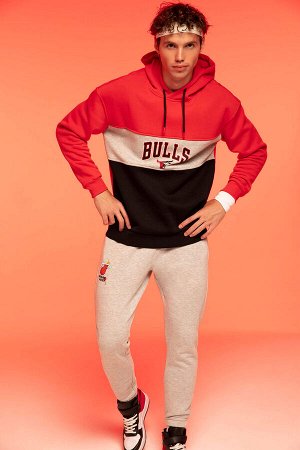 Толстовка с капюшоном Defacto Fit NBA Chicago Bulls Comfort Fit с капюшоном