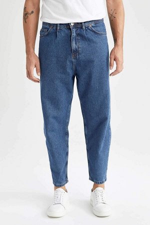 Джинсовые брюки из прочного материала с широкими штанинами и нормальной талией