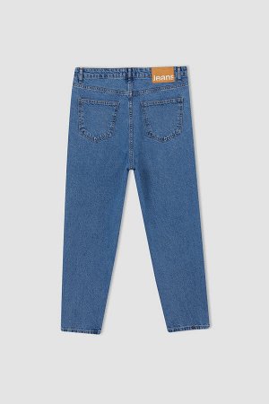 Широкие джинсы с завышенной талией и нормальной талией