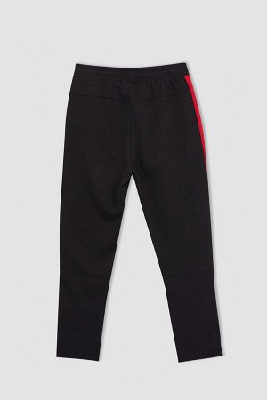 Спортивные брюки прямого кроя с карманом на молнии и застежкой-молнией