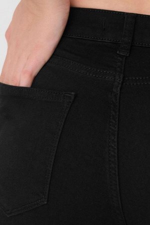 Черные расклешенные джинсы с завышенной талией