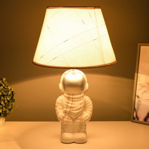 Настольная лампа "Космонавт" Е14 40Вт серебро 22х22х44,5 см