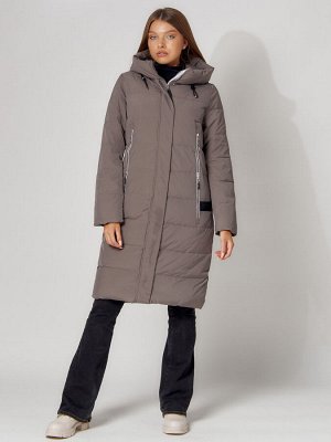 Пальто утепленное с капюшоном зимние женское  коричневого цвета 442189K