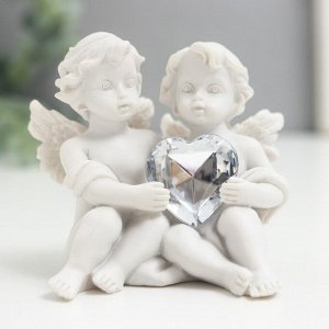Сувенир полистоун "Ангелочки с хрустальным сердцем" 6,5х7,5х5 см МИКС