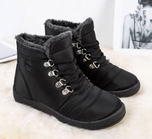 Ботинки на шнурках черные