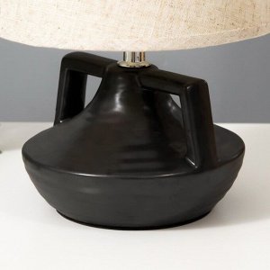 Настольная лампа "Амето" Е27 40Вт черный 20х20х29 см RISALUX