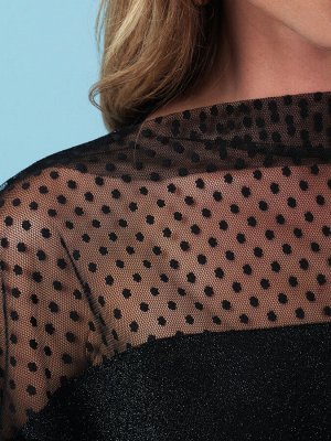 Джемпер Длина по спинке  62,0 см Состав: 55% вискоза 40% полиамид 5% эластан  Обратите внимание, что указан итальянский размер! Рост модели 177 см. Элегантный джемпер из эффектного трикотажа с люрексо