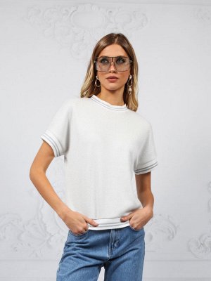 Кофта Цвет:  молочный/серебристый;  Длина по спинке  55,0 см; Состав: 80% шерсть 15% полиамид 5% эластан; Обратите внимание, что указан итальянский размер! Базовый женский свитшот идеален для спортивн