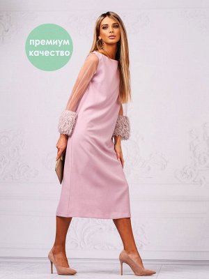 Платье с перьями