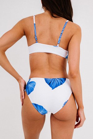 Белый купальник бикини с голубым тропическим принтом + пляжная юбка