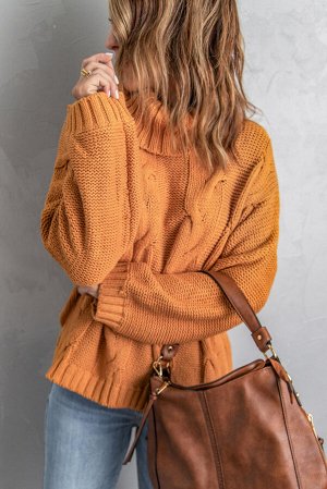 Оранжевый свитер крупной вязки с воротником под горло