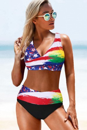 Черный купальник бикини с запахом и разноцветным принтом американского флага