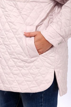 Куртка Рост: 164 Состав ткани: ПЭ-100%; Куртка женская свободного силуэта из стеганой курточной ткани на синтепоне (наполнитель 100г/м2). Перед с накладными карманами с клапаном, застегивающимся на кн