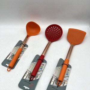 Лопатка силиконовая с металлической ручкой