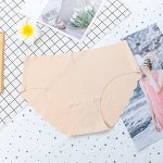 Женские бесшовные однотонные трусики, цвет бежевый