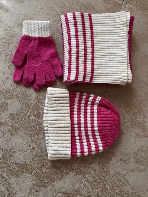 Набор Pink Striped Hat Scarf and Gloves Set