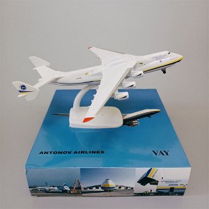 Металлическая модель самолета АН-225 Мрия