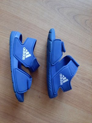Детские сандали Adidas