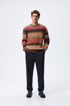 Contrast striped свитер