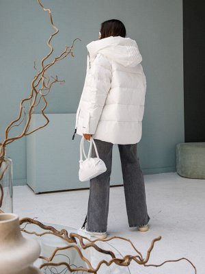 Женская зимняя куртка белый