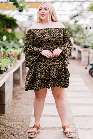 Леопардовое мини-платье с расклешенным рукавом плюс сайз