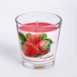Свеча ароматическая в стакане "Клубника", 6,5х6,5 см, 10 ч, 165 г, красная