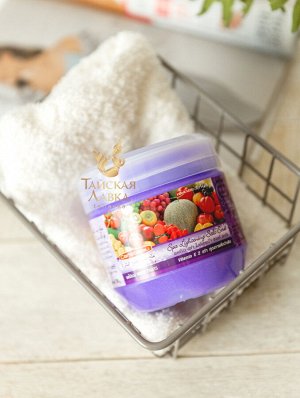 Скраб для тела солевой с витаминами С и Е "Фруктовый Микс" Carebeau / Carebeau Spa Lightening Salt Scrub Mixed Fruits