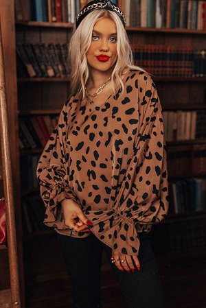 Леопардовая блуза с V-образным вырезом и объемным рукавом