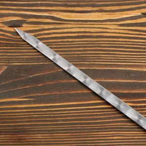 Шампур с деревянной ручкой, металл - 3 мм, ширина - 12 мм, рабочая длина - 40 см